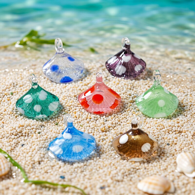 Colorful Mini Sea Shell Charm  - Marine Aquarium Europe recension och pris